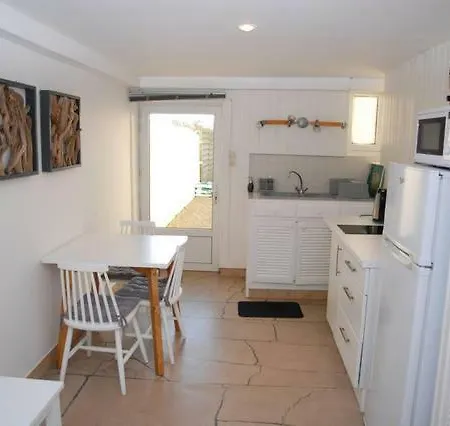 Le Charme Apartment *